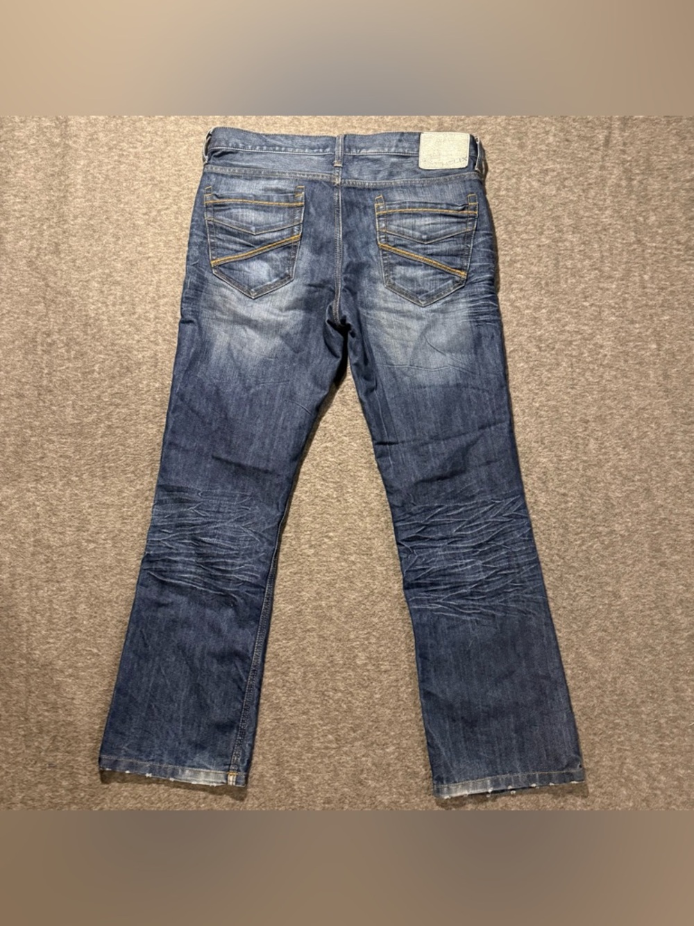 Helix Jeans Mens 34x30 (fit 36x31) Slim Boot blue distressed medium wash denim